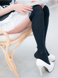 BamBi NO.058 CREAMSODA Over knee socks Concept_4(11)